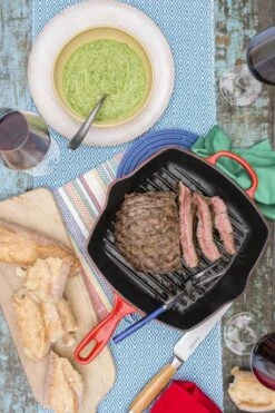 Le Creuset Santoku Knife -Trail Outfitters Shop 20183260600422 49812000010003 98000213000200 93000230312200 LS00001 1280x1280