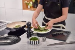 Le Creuset Chef's Knife -Trail Outfitters Shop 21112310000430 96002000140000 98100200000100 98000315000100 LS00005 1280x1280 1