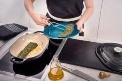 Le Creuset Chef's Knife -Trail Outfitters Shop 21112310000430 98000315000100 70202276420099 LS00002 1280x1280 1