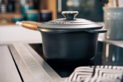 Le Creuset Signature Sauce Pan Wooden Handle -Trail Outfitters Shop 21139180000460 LS 00002 1280x1280