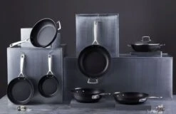 Le Creuset Toughened Nonstick Fry Pan With Glass Lid -Trail Outfitters Shop 51101280010202 51107240010502 51112200010002 LS00003 1280x1280