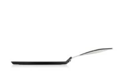 Le Creuset Toughened Nonstick Crepe Pan -Trail Outfitters Shop 51106280010002 00007 1280x1280