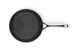 Le Creuset Toughened Nonstick Flat Fry Pan -Trail Outfitters Shop 51112260010002 00006 1280x1280