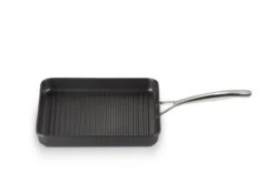 Le Creuset Toughened Nonstick Square Grill With Long Handle -Trail Outfitters Shop 52102280010201 00004 1280x1280