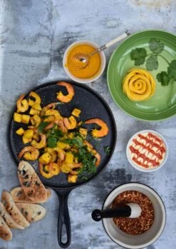 Le Creuset Small Crepe Pan -Trail Outfitters Shop 91003400140000 20136270000460 LS00001 1280x1280