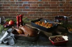 Le Creuset Toughened Nonstick Roaster -Trail Outfitters Shop 96102270000000 52104350010101 96200920001000 71102190600001 96002000060000 96001900060000 49812000010003 LS00001 1280x1280