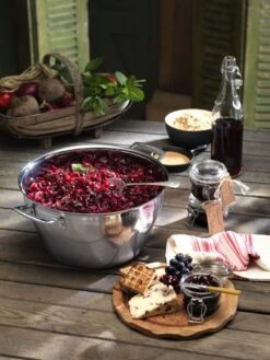 Le Creuset Classic Stainless Steel Preserving Pan -Trail Outfitters Shop 96204130001000 LS00005 1280x1280