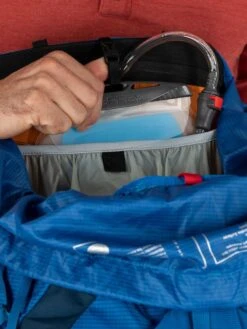 Osprey Exos 58 -Trail Outfitters Shop Exos 58L S22 Detail14 BlueRibbon 1280x1280